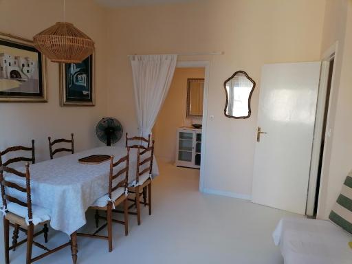 Luminoso Appartamento A 80 Metri dal Mare - Housity