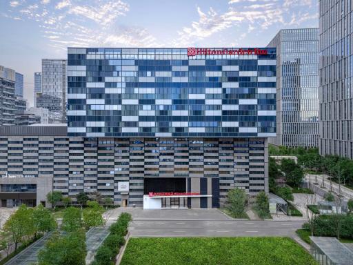 Hilton Garden Inn Nanjing Hexi Olympic Sports Center - Housity