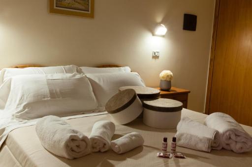 HOTEL RISTORANTE SAN GIOVANNI - Housity