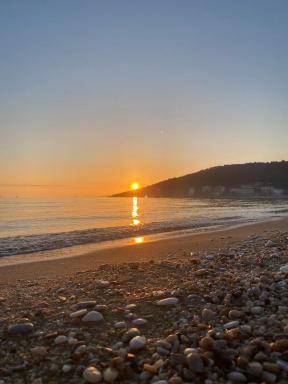 Beachfront Aegean View Seaside Apartment - Housity