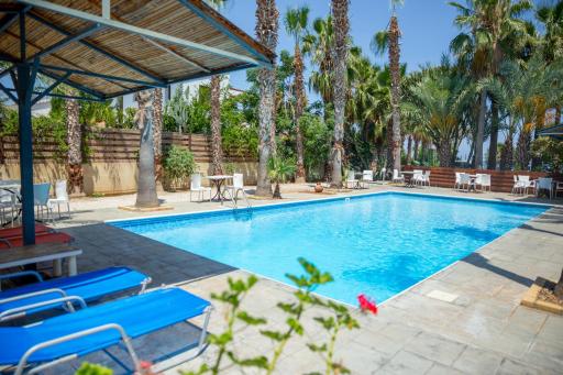 Periyiali Apartments - Housity