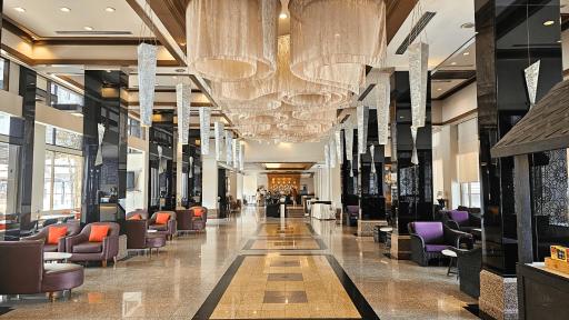 Songphanburi Hotel - Housity