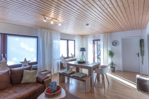 ELW, sep. Eingang, überdachte Terrasse, nähe Backnang - Housity