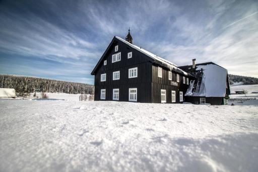 Pyramida - Jizerka - Housity