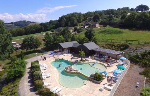 Gîte Bellevue - Domaine de la chapelle en Corrèze - Housity