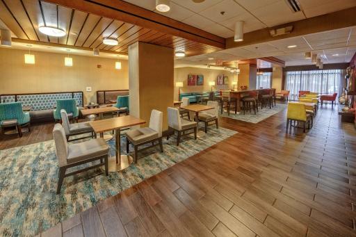 Hampton Inn Nashville / Vanderbilt - Housity