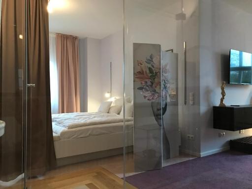 Lèvres Hotel - Housity