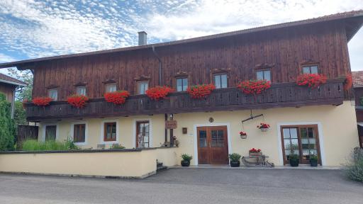 Gästehaus Schörgenhofer - Housity