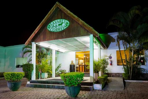 Hotel Tavares Correia - Housity