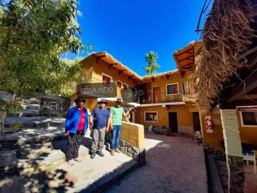 POSADITA LOS ALAMOS estamos en San Isidro 8km pasando Iruya solo se hace a pie TURISMO AVENTURA. - Housity