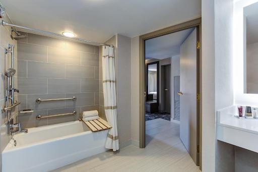 Marriott Dallas Las Colinas - Housity