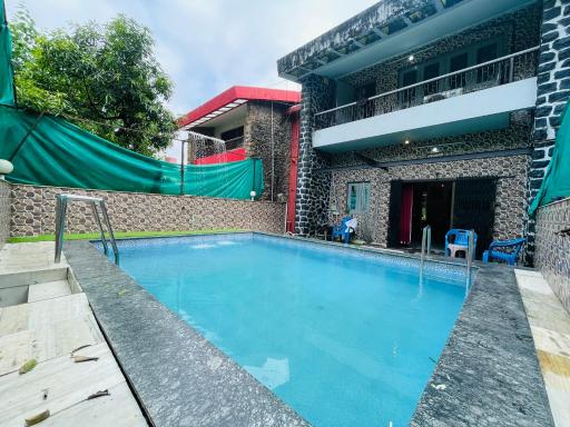 Blue Heaven- Lonavala 2 Bhk with private pool! - Housity