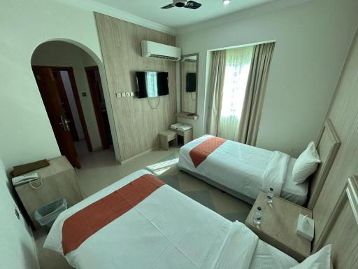 Safari Hotel - Hizvo
