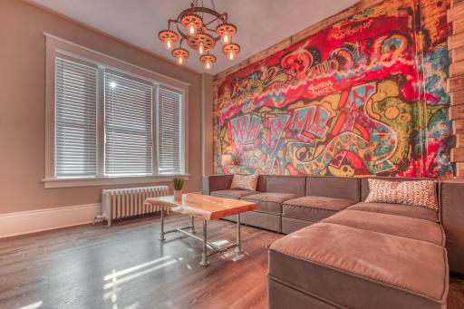 Riverfront Steampunk Stunner in Midtown Harrisburg near Hershey Attractions - Housity