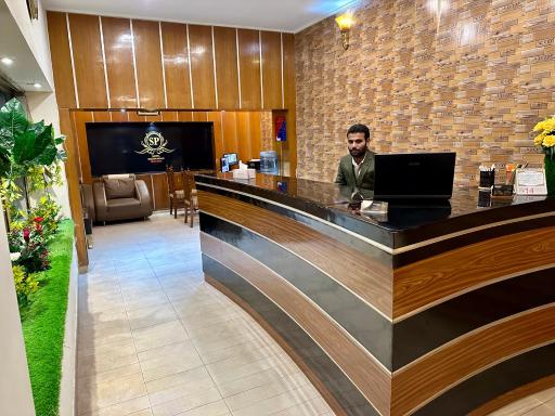 Hotel Shelton Palace - Housity