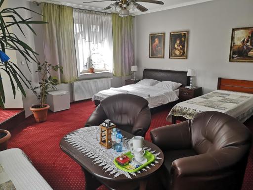 Pokoje Goscinne - Housity