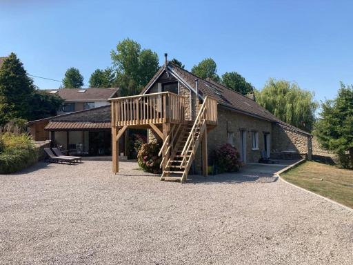 LA CHAMBRE PERCHEE DES HORTENSIAS - Housity