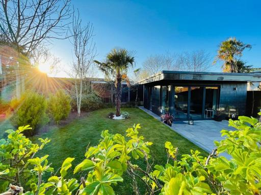 Natures Corner - Housity