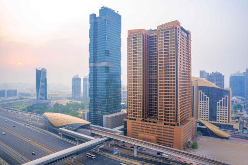 Mercure Dubai Barsha Heights Hotel Suites And Apartments - Housity