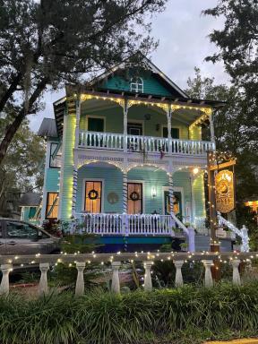 Peace & Plenty Inn Bed and Breakfast Downtown St Augustine-Adults Only - Housity
