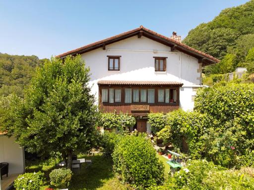 Hotel Peruskenea - Housity