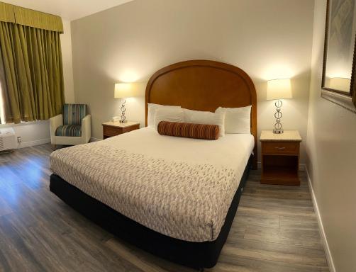 Americas Hotel - El Paso Airport / Medical Center - Housity