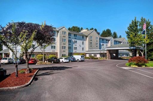 Country Inn & Suites by Radisson, Portland International Airport, OR - Housity