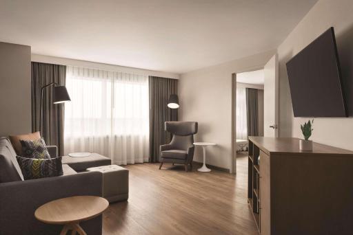 Oneida Casino Hotel - Housity