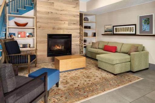 Country Inn & Suites by Radisson, Columbus Airport, OH - Housity