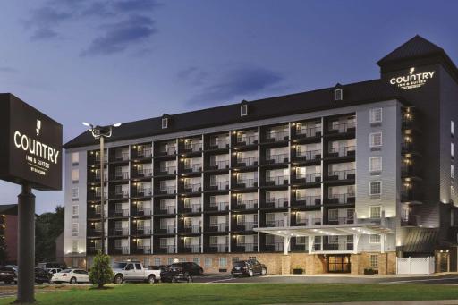 Country Inn & Suites by Radisson, Pigeon Forge South, TN - Housity