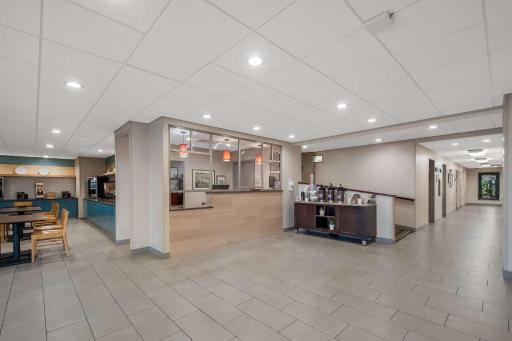 Country Inn & Suites by Radisson, Fredericksburg South I-95 , VA - Housity