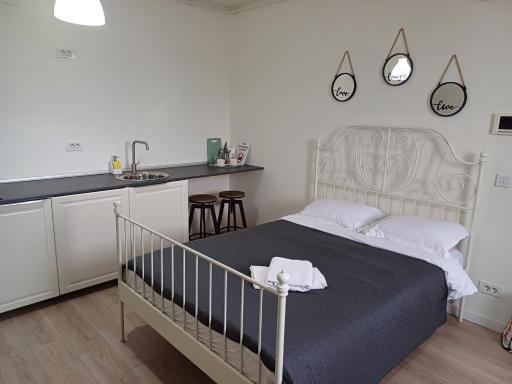 Tom's House - Housity