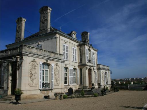 Château du Clos Mortier - Housity