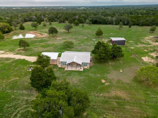 Ranch Oasis on 15 Acres - Housity