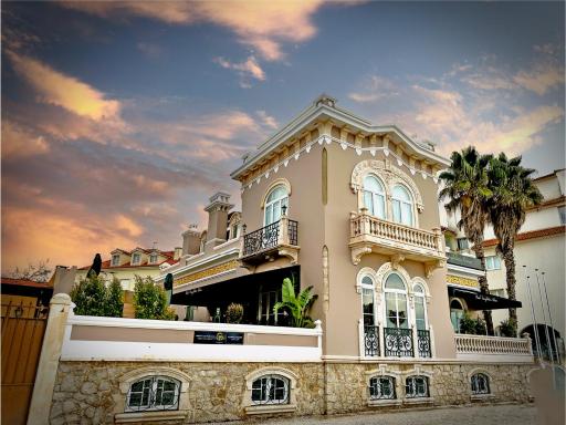 Storytellers Palace - Housity