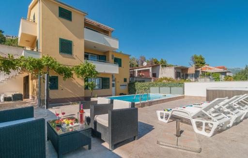 One-Bedroom Apartment In Solin - Housity