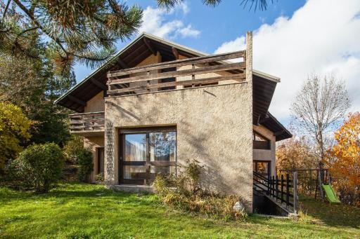 Chalet confortable à Briançon avec vue sur montagne - Housity