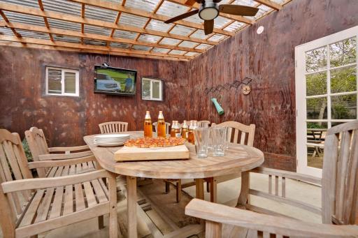 Bodega Bay Inn - Housity