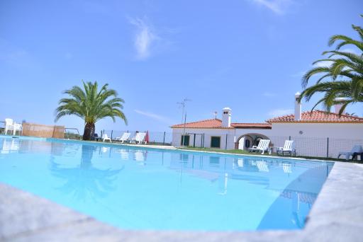 Break Holidays House - Housity