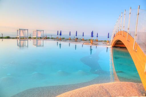 19 Summer Suites - Housity