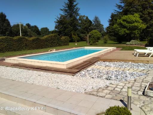 Gîte calme avec piscine chauffée, cheminée, salle de jeux et vélos - parfait pour familles et amis - FR-1-410-141 - Housity