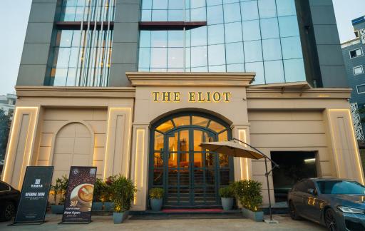 The Eliot Hotel & Banquet - Housity