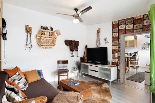 Wildwest Lounge - Housity