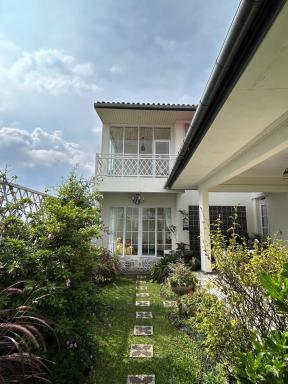 Huni Villa - Housity