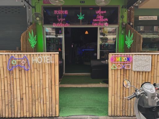 Lucky Banzaan - Housity