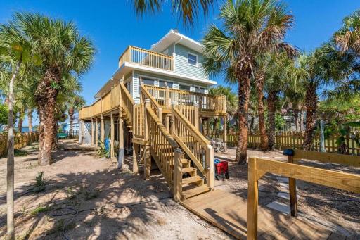VIP Island Whole House! - Housity