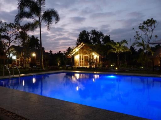 Coco Village Hotel Chilaw - Housity