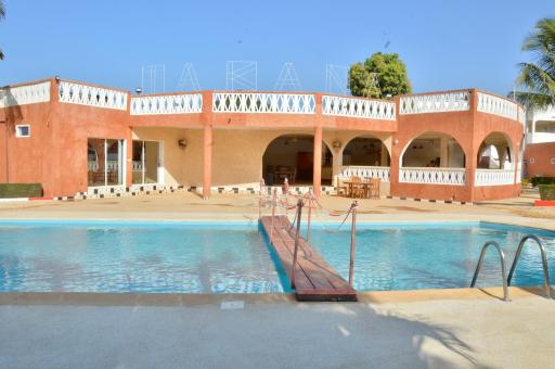 Hotel Takana - Housity