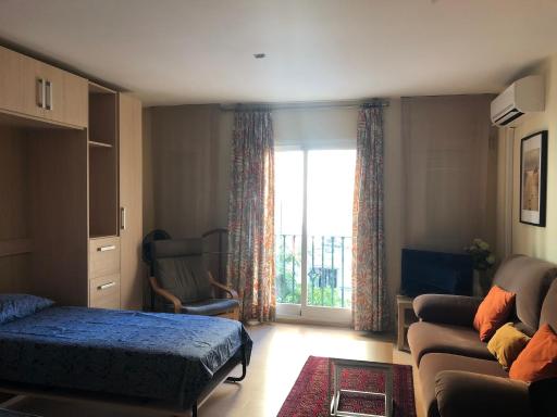 Lovely studio in centre of Torre, near the beach - Housity