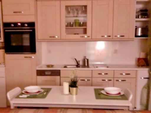Schöne Ferienwohnung mit Balkon und Garten - Housity